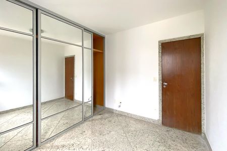 Apartamento à venda com 73m², 2 quartos e 2 vagas Apartamento à venda com 73m², 2 quartos e 2 vagasQuarto