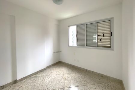 Apartamento à venda com 73m², 2 quartos e 2 vagas Apartamento à venda com 73m², 2 quartos e 2 vagasSuíte
