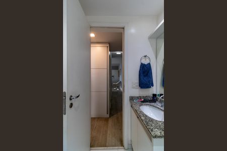 Apartamento à venda com 93m², 3 quartos e 2 vagas Apartamento à venda com 93m², 3 quartos e 2 vagasBanheiro Social