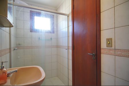 Banheiro de apartamento para alugar com 1 quarto, 30m² em Vila Nova, Novo Hamburgo