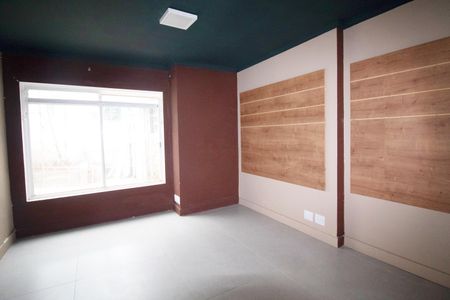 Casa para alugar com 4 quartos, 330m² em Sumaré, São Paulo