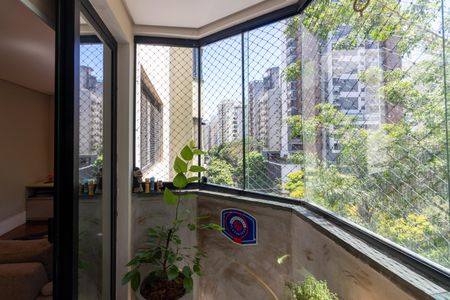Apartamento à venda com 121m², 3 quartos e 2 vagasVaranda da Sala