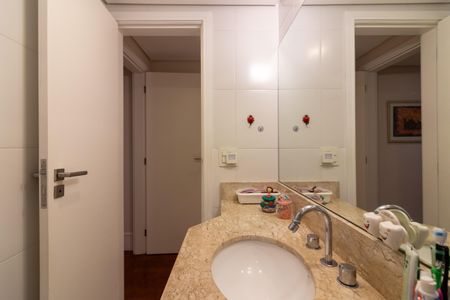 Apartamento à venda com 121m², 3 quartos e 2 vagasBanheiro Corredor