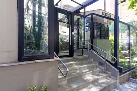 Apartamento à venda com 121m², 3 quartos e 2 vagasFachada e portaria