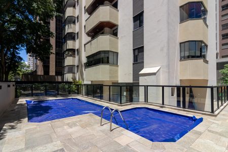 Apartamento à venda com 121m², 3 quartos e 2 vagasÁrea comum - Piscina