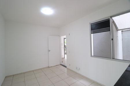 Sala de apartamento para alugar com 2 quartos, 54m² em Shopping Park, Uberlândia