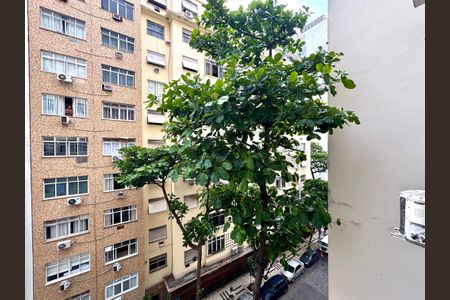Sala - vista de apartamento para alugar com 1 quarto, 28m² em Leme, Rio de Janeiro
