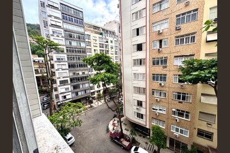 Sala - vista de apartamento para alugar com 1 quarto, 28m² em Leme, Rio de Janeiro