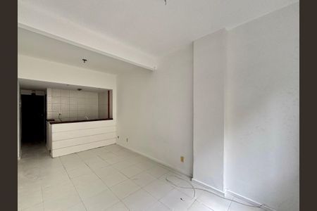 Sala de apartamento para alugar com 1 quarto, 28m² em Leme, Rio de Janeiro