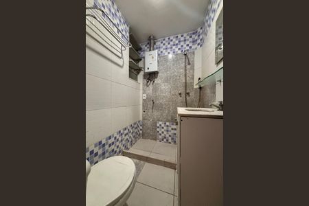 Banheiro social de apartamento para alugar com 1 quarto, 28m² em Leme, Rio de Janeiro