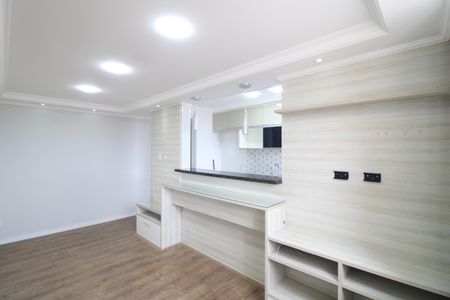 Sala de apartamento para alugar com 2 quartos, 45m² em Jardim Lallo, São Paulo