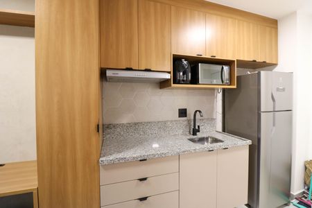Kitnet/Studio para alugar com 1 quarto, 28m² em Jardim das Acacias, São Paulo