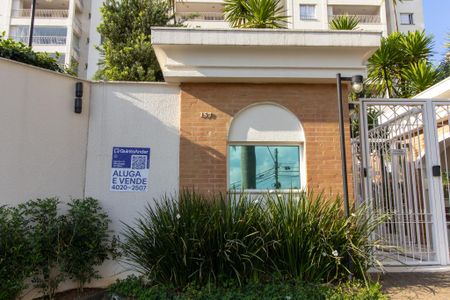 Apartamento à venda com 134m², 4 quartos e 3 vagas Apartamento à venda com 134m², 4 quartos e 3 vagasPlaca