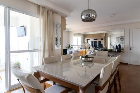 Apartamento à venda com 134m², 4 quartos e 3 vagas Apartamento à venda com 134m², 4 quartos e 3 vagasSala de Jantar