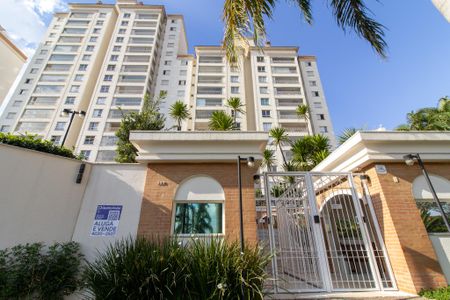 Apartamento à venda com 134m², 4 quartos e 3 vagas Apartamento à venda com 134m², 4 quartos e 3 vagasFachada