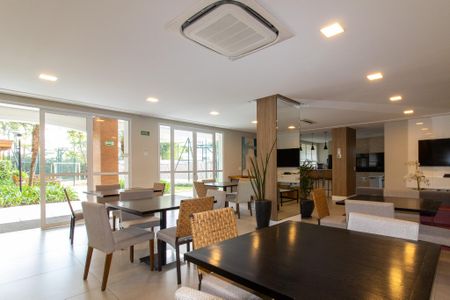 Apartamento à venda com 134m², 4 quartos e 3 vagas Apartamento à venda com 134m², 4 quartos e 3 vagasÁrea comum - Salão de festas