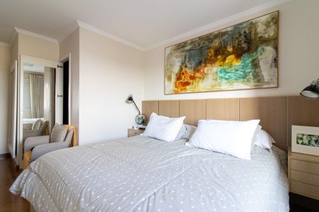 Apartamento à venda com 134m², 4 quartos e 3 vagas Apartamento à venda com 134m², 4 quartos e 3 vagasSuíte