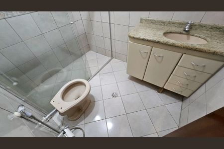 Casa de condomínio para alugar com 450m², 4 quartos e 4 vagasBanheiro Suíte 2