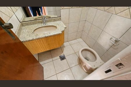 Casa de condomínio para alugar com 450m², 4 quartos e 4 vagasLavabo