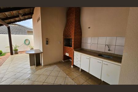 Casa de condomínio para alugar com 450m², 4 quartos e 4 vagasChurrasqueira