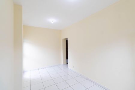 Sala de casa para alugar com 2 quartos, 50m² em Campo Grande, Rio de Janeiro