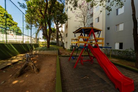 Apartamento à venda com 50m², 2 quartos e sem vagaÁrea comum - Playground