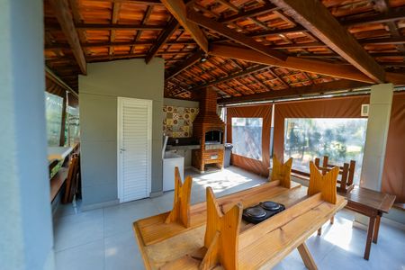 Apartamento à venda com 50m², 2 quartos e sem vagaÁrea comum - Churrasqueira