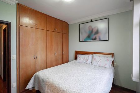 Apartamento à venda com 122m², 3 quartos e 2 vagas Apartamento à venda com 122m², 3 quartos e 2 vagasSuíte