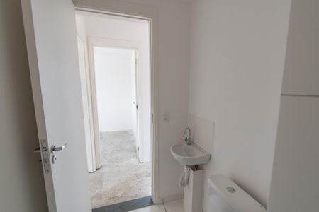 Apartamento à venda com 39m², 2 quartos e sem vaga Apartamento à venda com 39m², 2 quartos e sem vagaBanheiro Social