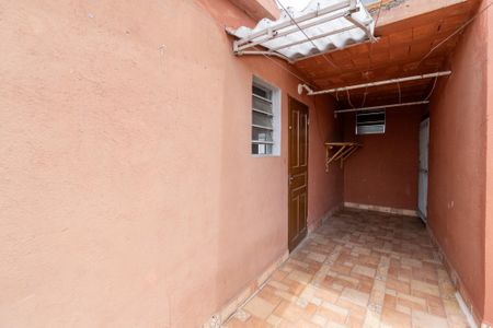 Casa à venda com 40m², 2 quartos e sem vaga Casa à venda com 40m², 2 quartos e sem vagaQuintal