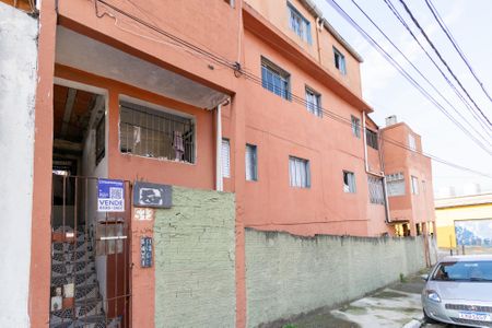 Casa à venda com 40m², 2 quartos e sem vaga Casa à venda com 40m², 2 quartos e sem vagaFachada