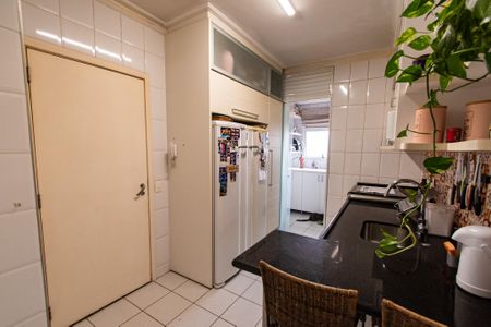 Apartamento para alugar com 144m², 3 quartos e 3 vagas Apartamento para alugar com 144m², 3 quartos e 3 vagasCozinha