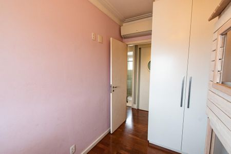 Apartamento para alugar com 144m², 3 quartos e 3 vagas Apartamento para alugar com 144m², 3 quartos e 3 vagasQuarto