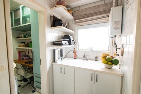 Apartamento para alugar com 144m², 3 quartos e 3 vagas Apartamento para alugar com 144m², 3 quartos e 3 vagasÁrea de serviço