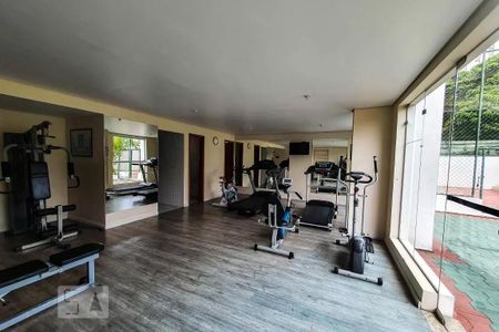 Apartamento para alugar com 144m², 3 quartos e 3 vagas Apartamento para alugar com 144m², 3 quartos e 3 vagasÁrea comum - Academia