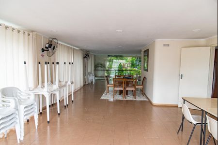 Apartamento à venda com 57m², 2 quartos e 1 vagaÁrea comum - Salão de festas