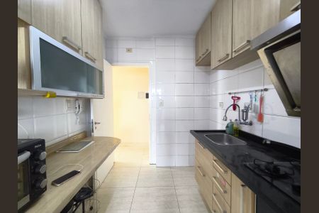Apartamento à venda com 81m², 3 quartos e 2 vagas Apartamento à venda com 81m², 3 quartos e 2 vagasCozinha