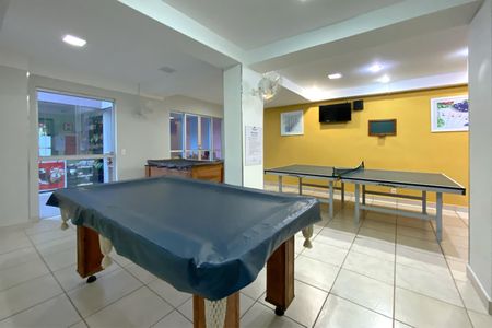 Apartamento à venda com 69m², 3 quartos e 2 vagas Apartamento à venda com 69m², 3 quartos e 2 vagasÁrea comum - Jogos