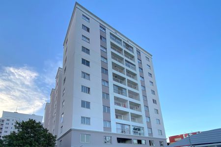 Apartamento à venda com 69m², 3 quartos e 2 vagas Apartamento à venda com 69m², 3 quartos e 2 vagasFachada