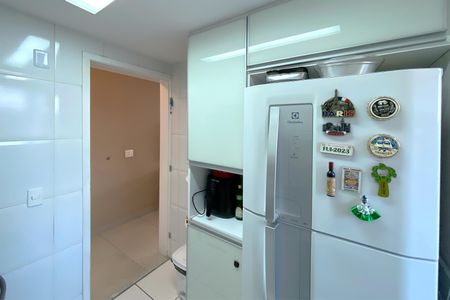 Apartamento à venda com 69m², 3 quartos e 2 vagas Apartamento à venda com 69m², 3 quartos e 2 vagasCozinha