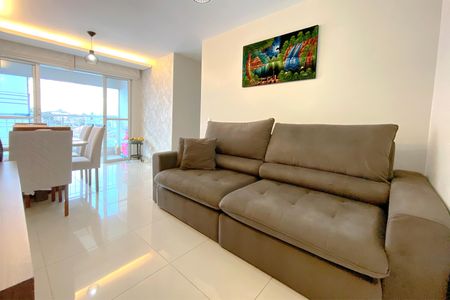 Apartamento à venda com 69m², 3 quartos e 2 vagas Apartamento à venda com 69m², 3 quartos e 2 vagasSala