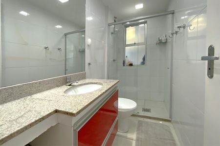 Apartamento à venda com 69m², 3 quartos e 2 vagas Apartamento à venda com 69m², 3 quartos e 2 vagasBanheiro Social