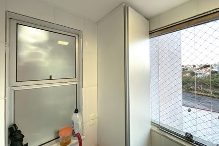 Apartamento à venda com 69m², 3 quartos e 2 vagas Apartamento à venda com 69m², 3 quartos e 2 vagasÁrea de Serviço