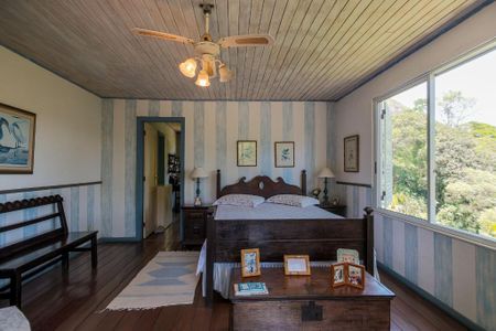 Foto 02 de casa de condomínio à venda com 3 quartos, 430m² em Itanhangá, Rio de Janeiro