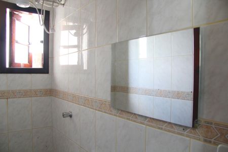 Casa à venda com 220m², 3 quartos e 2 vagasBanheiro da Suíte 02