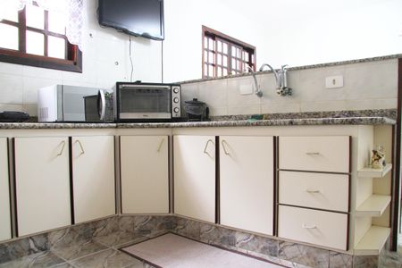 Casa à venda com 220m², 3 quartos e 2 vagasCozinha