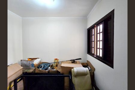 Casa à venda com 220m², 3 quartos e 2 vagas Casa à venda com 220m², 3 quartos e 2 vagasCloset da Suíte 2