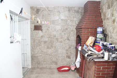 Casa à venda com 220m², 3 quartos e 2 vagasÁrea de Serviço e Churrasqueira