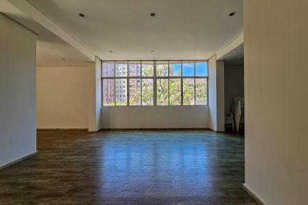 Apartamento à venda com 180m², 4 quartos e 2 vagasÁrea comum