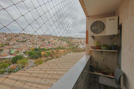 Apartamento à venda com 180m², 4 quartos e 2 vagasVaranda da Suite
